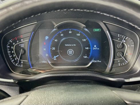 Used 2019 Hyundai Santa Fe AWD image 12