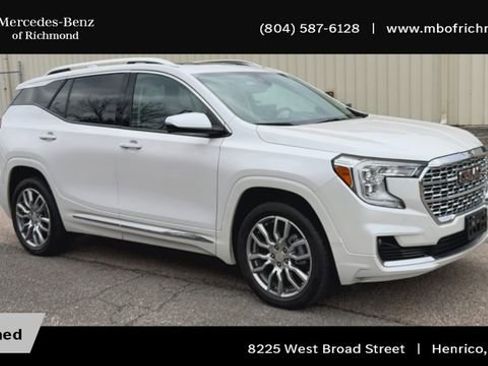 Used 2023 GMC Terrain Denali image 4