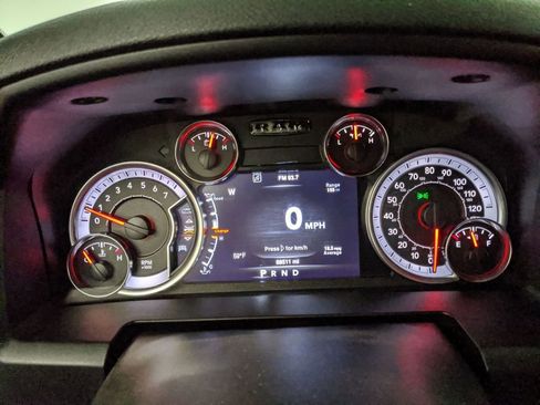 Used 2022 RAM 1500 Classic SLT w/ Electronics Group image 12