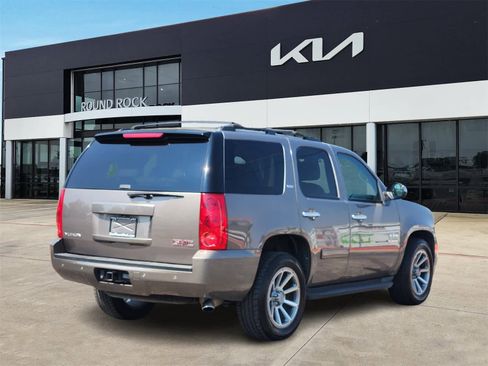 Used 2014 GMC Yukon SLT w/ Texas Edition image 5