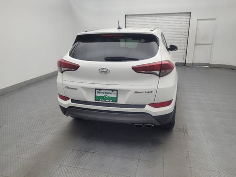 Used 2016 Hyundai Tucson Sport FWD image 7