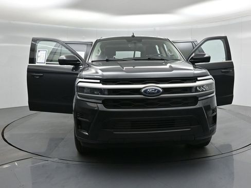 Certified 2024 Ford Expedition Max XLT image 33
