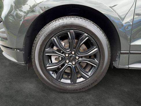 Used 2024 Ford Edge SE w/ Black Appearance Package AWD/4WD image 4