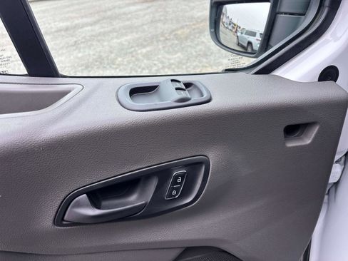 Used 2024 Ford Transit 250 Low Roof w/ Exterior Upgrade Package image 10