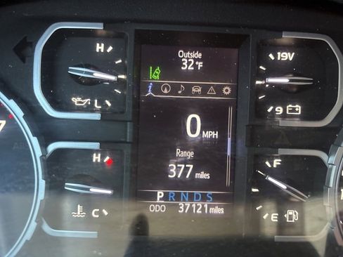 Used 2020 Toyota Tundra 1794 Edition image 11