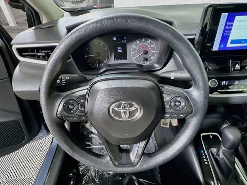 Certified 2025 Toyota Corolla LE FWD image 10
