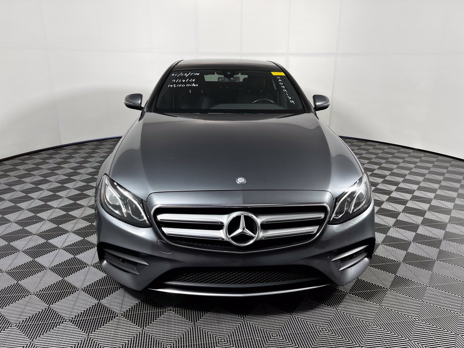 Used 2017 Mercedes-Benz E 300 image 2