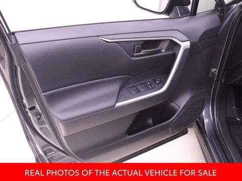 Certified 2025 Toyota RAV4 LE AWD/4WD image 10