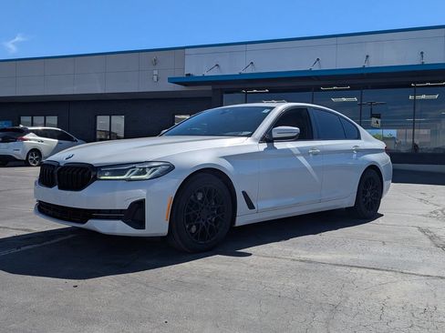 Used 2022 BMW 530i xDrive AWD/4WD image 9