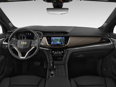 Used 2024 Cadillac XT6 Sport w/ Technology Package AWD/4WD image 3