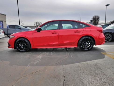 Used 2024 Honda Civic Sport image 4