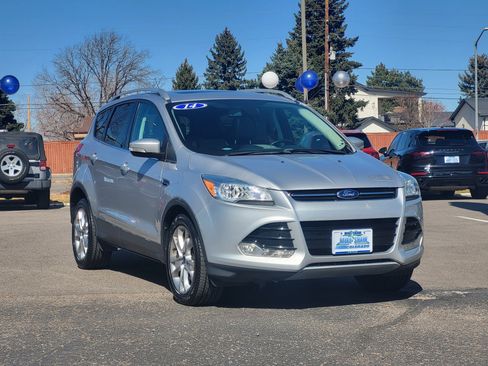 Used 2014 Ford Escape Titanium image 3