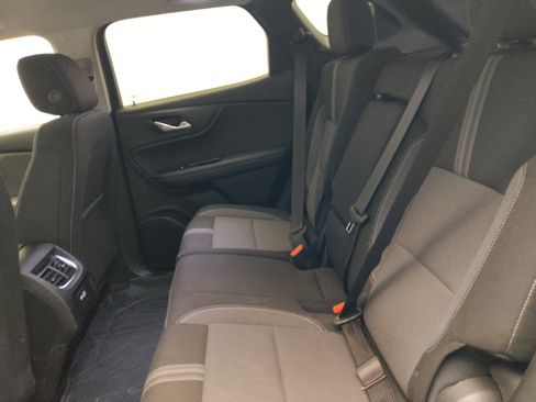 Used 2024 Chevrolet Blazer LT w/ Convenience Package FWD image 18