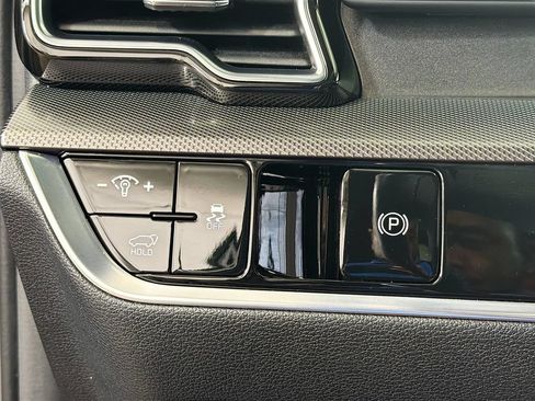 Used 2023 Kia Sportage SX FWD image 12