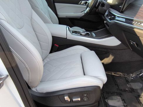 Certified 2024 BMW X5 xDrive40i w/ Premium Package image 24