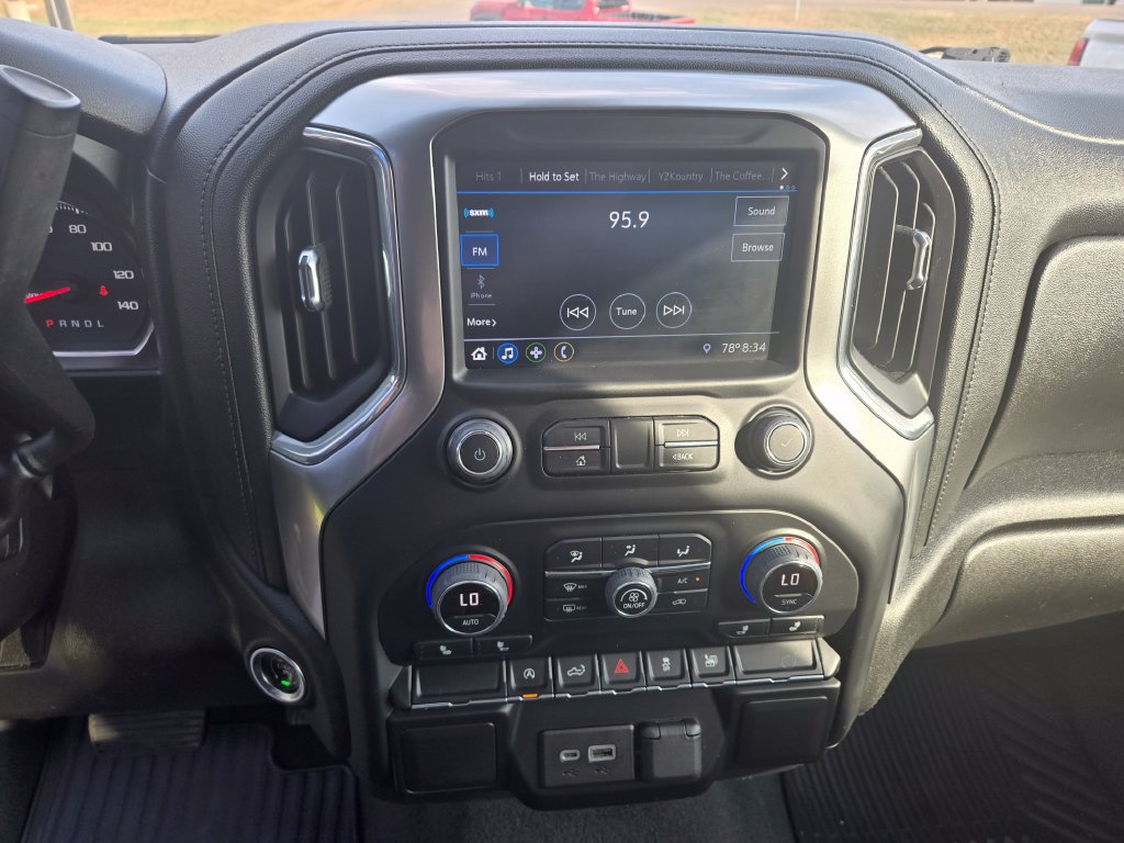 Used 2021 Chevrolet Silverado 1500 RST AWD/4WD image 15