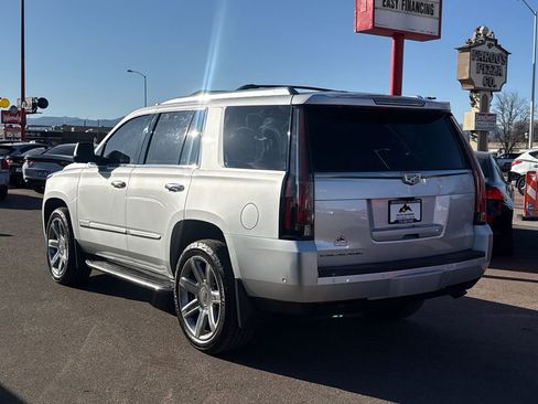 Used 2018 Cadillac Escalade Luxury image 5