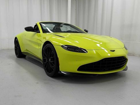 Used 2022 Aston Martin V8 Vantage image 51