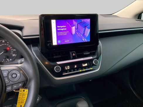 Used 2024 Toyota Corolla LE FWD image 6