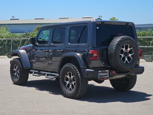 Used 2020 Jeep Wrangler Unlimited Rubicon w/ LED Lighting Group AWD/4WD image 3