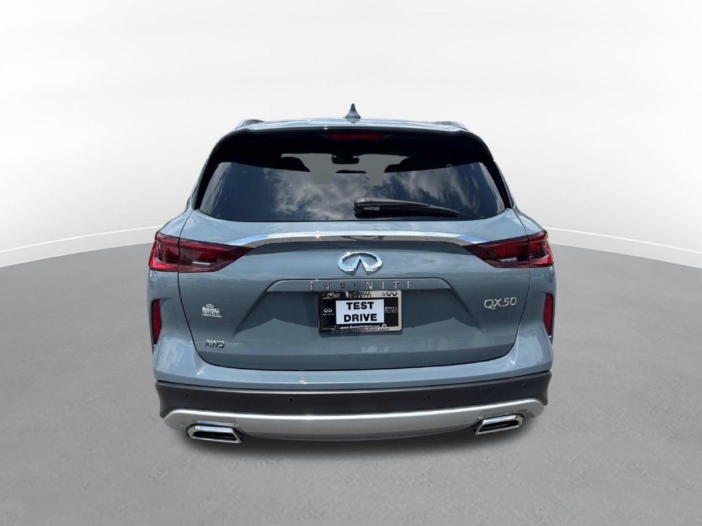 Used 2025 INFINITI QX50 Luxe AWD/4WD image 7