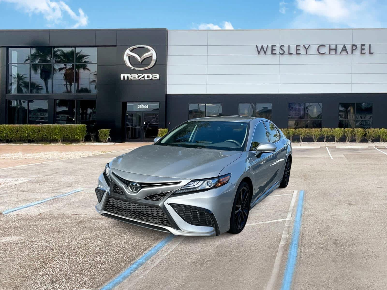 Used 2024 Toyota Camry XSE FWD image 1