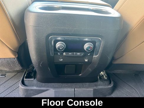 Used 2022 Chevrolet Tahoe Premier image 35