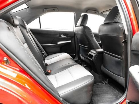 Used 2012 Toyota Camry SE FWD image 36
