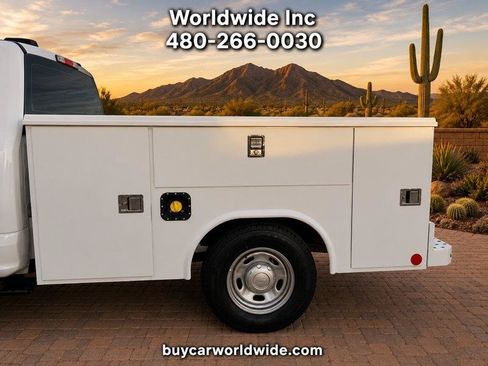 Used 2022 Ford F250 XL w/ Power Equipment Group RWD image 9