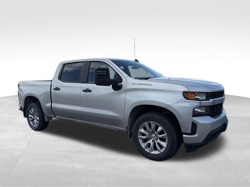 Used 2022 Chevrolet Silverado 1500 Custom w/ Safety Confidence Package AWD/4WD image 1