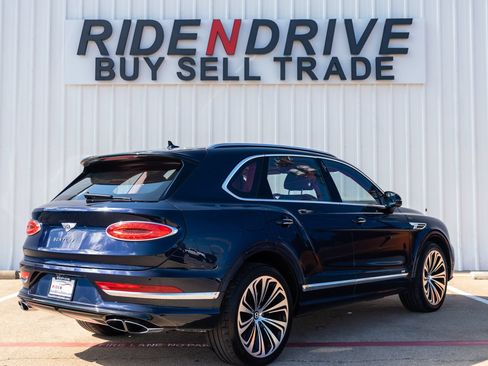 Used 2021 Bentley Bentayga AWD/4WD image 6