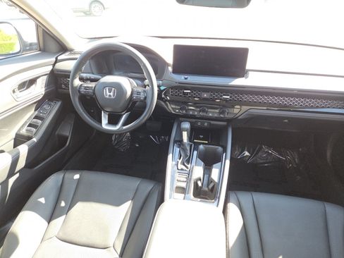 Used 2024 Honda Accord Touring image 23