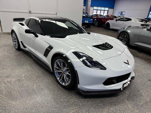 Used 2019 Chevrolet Corvette Z06 image 29