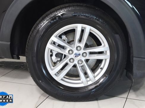 Used 2022 Ford Explorer XLT image 15