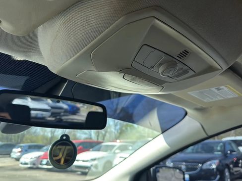 Used 2012 Ford Focus Titanium image 30