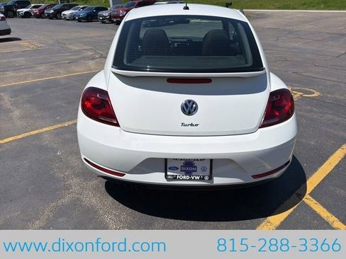 Used 2017 Volkswagen Beetle 1.8T S FWD image 7