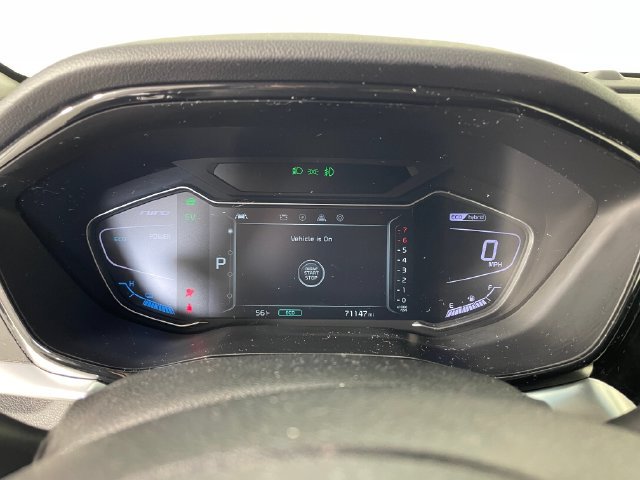 Used 2022 Kia Niro Touring Special Edition FWD image 5