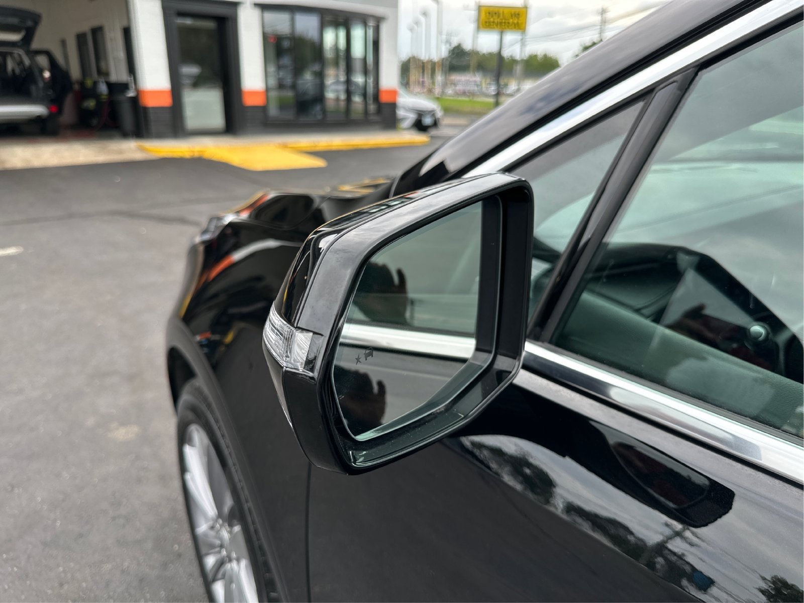 Certified 2025 Cadillac XT5 Premium Luxury AWD/4WD image 25