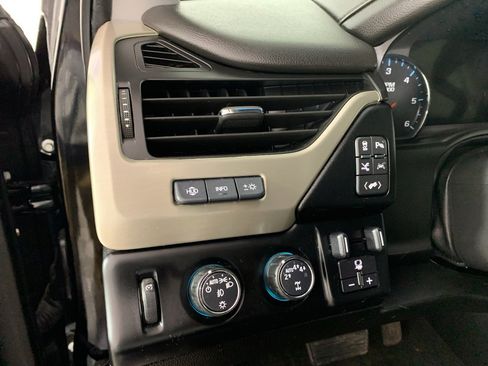 Used 2018 GMC Yukon XL Denali w/ Denali Ultimate Package image 16