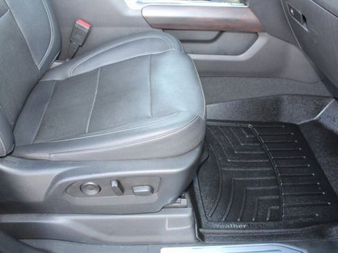 Used 2022 GMC Sierra 1500 SLT image 17