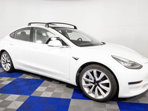 Used 2018 Tesla Model 3 Long Range image 3