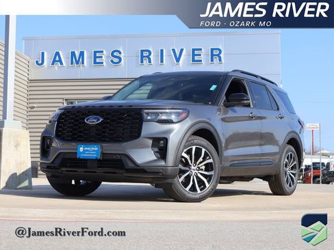 New 2026 Ford Explorer ST-Line image 1