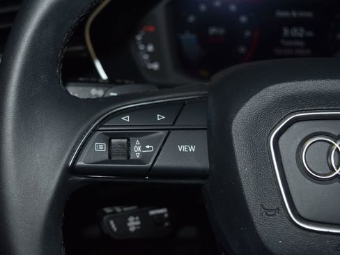 Certified 2025 Audi Q3 2.0T Premium w/ Convenience Package image 8