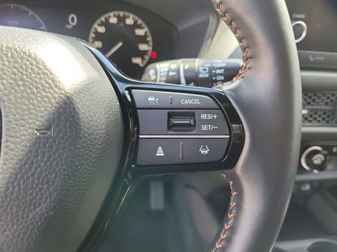 Used 2025 Honda HR-V Sport image 26
