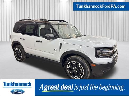 New 2026 Ford Bronco Sport Outer Banks w/ Outer Banks Tech Package+ AWD/4WD image 1