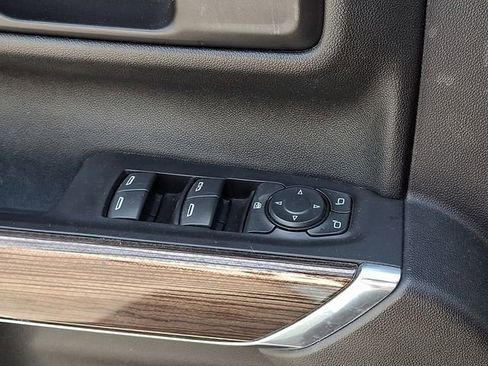 Used 2021 Chevrolet Silverado 1500 LT Trail Boss w/ Convenience Package II AWD/4WD image 21