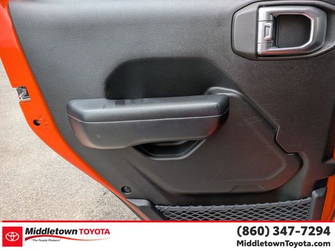 Used 2019 Jeep Wrangler Unlimited Sport S image 29