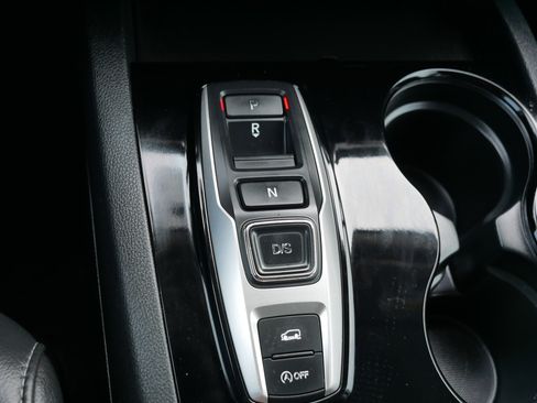 Used 2017 Honda Pilot Touring image 24