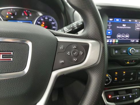 Used 2024 GMC Terrain SLE image 26
