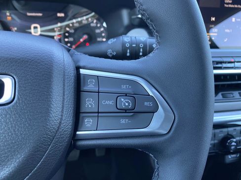 New 2026 Jeep Compass Limited image 13